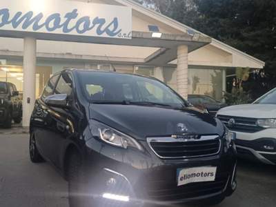 Peugeot 108 VTi 72 S&S 5 porte Style TOP! Grigio usata Modica