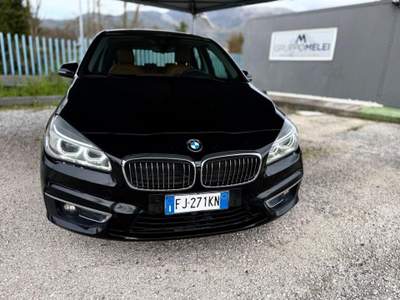 BMW Serie 2 218d 216d Active Tourer Luxury Nero usata cassino