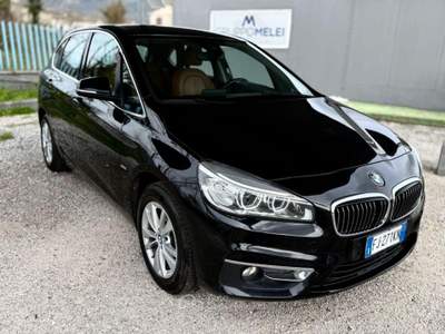 BMW Serie 2 218d 216d Active Tourer Luxury Nero usata cassino