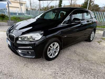 BMW Serie 2 218d 216d Active Tourer Luxury Nero usata cassino