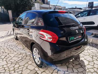 Peugeot 208 208 1.2 VTi 82 CV 5p. Allure usata Veglie