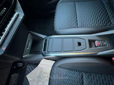 Renault Clio Clio 1.8 full hybrid E-Tech Grigio usata Osasco
