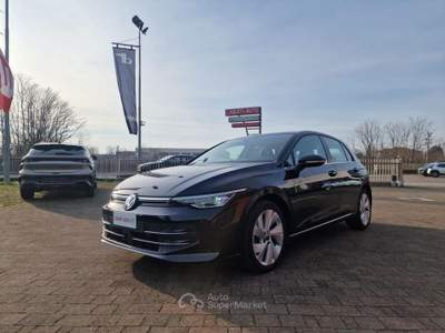 Volkswagen Golf 2.0 tdi Style 150cv dsg usata Lesmo