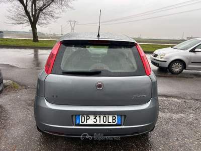Fiat Grande Punto Grande Punto III 2008 5p 1.2 GPL Dynamic 65cv GPL Grigio usata Inzago