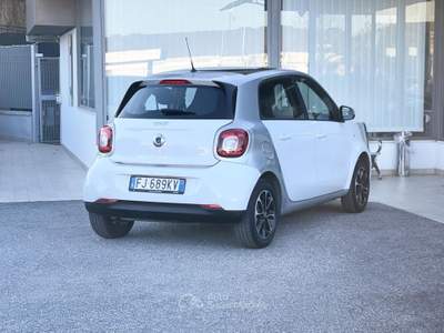 Smart ForFour Benzina 71CV E6 Automatica Neo. - 2017 Bianco usata Roma