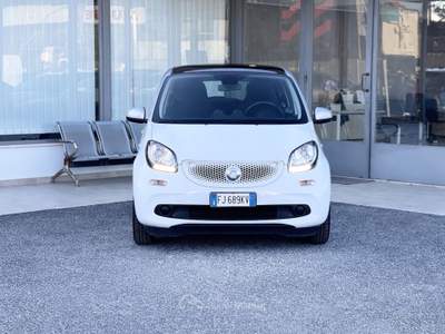 Smart ForFour Benzina 71CV E6 Automatica Neo. - 2017 Bianco usata Roma