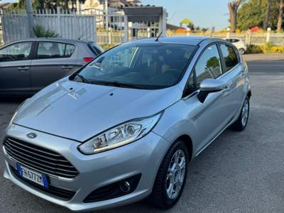 Ford Fiesta GPL CASA MADRE , km certificati in fattura Grigio usata Trentola Ducenta
