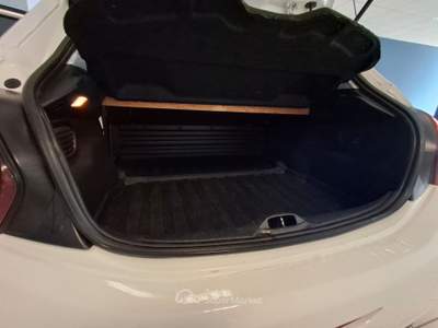 Peugeot 208 Van Bianco usata Oleggio