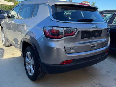 Jeep Compass Unico proprietario zero sinistri km certificati in fattura usata Trentola Ducenta