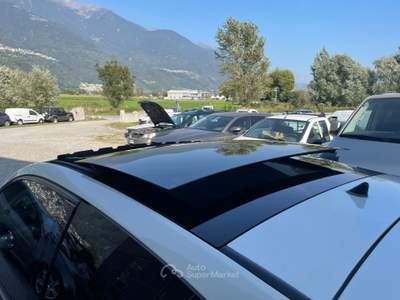 Lancia Ypsilon MOMO DESIGN, doppio tetto panoramico apribile Bianco usata Ardenno