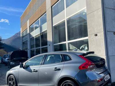 Volvo V40 KINETIC - qualità ed affidabilità Grigio usata Ardenno