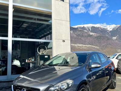 Volvo V40 KINETIC - qualità ed affidabilità Grigio usata Ardenno