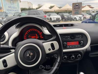 Renault Twingo Unico proprietario zero sinistri km certificati in fattura Bianco usata Trentola Ducenta