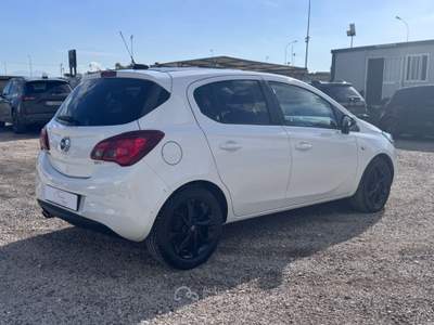 Opel Corsa 5 porte b-Color Bianco usata Sant'Anastasia