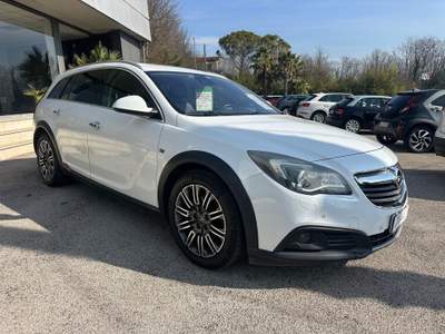 Opel Insignia Start&Stop Country Tourer Bianco usata Pignataro Interamna