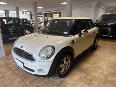 MINI One In perfette condizioni e pronta a viaggiare con te Bianco usata Quarrata