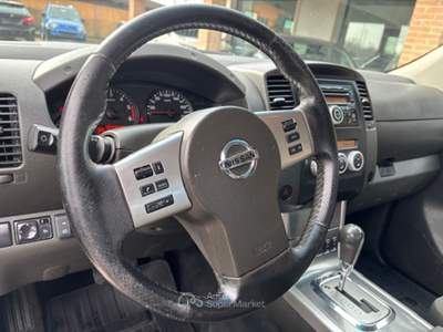 Nissan Navara 4x4  integrale Unico proprietario,   KM.  CERTIFICATI Argento usata Cartura