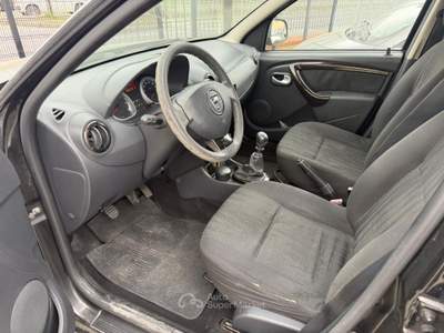Dacia Duster In perfette condizioni e pronta a viaggiare con te Nero usata Quarrata