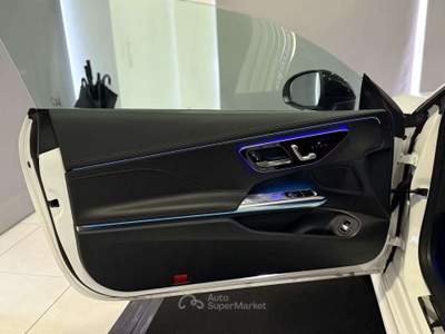 Mercedes-Benz CLE d AMG Premium Plus auto TETTO LUCI 360 MEMORY ACC Bianco usata Roma