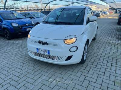 Fiat 500 500e 23,65 kWh Action Bianco usata Milano