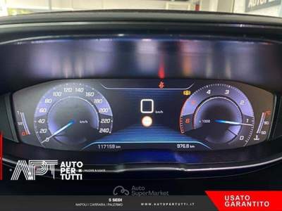 Peugeot 3008 3008 1.5 bluehdi GT Line s&s 130cv usata Marano di Napoli