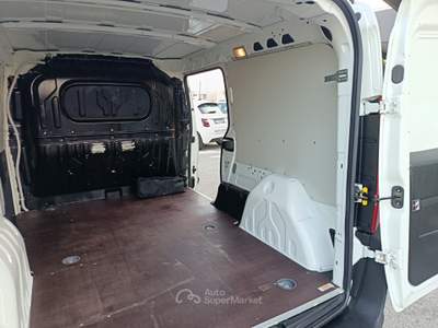 Fiat Doblò MAXI 1.6 Multijet 16v 105CV SX Eu6 PASSO LUNGO Bianco usata Villaga