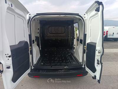 Fiat Doblò CH1 LOUNGE 1.3 Mjet 95cv E6D S&S Bianco usata Villaga