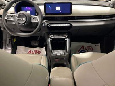 Fiat 600 600 Hybrid 110 CV DCT MHEV La Prima Nero usata Sava