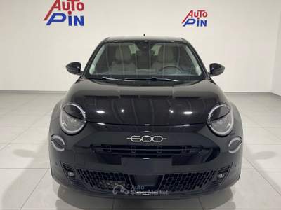 Fiat 600 600 Hybrid 110 CV DCT MHEV La Prima Nero usata Sava