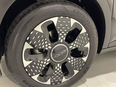 Fiat 600 600 Hybrid 110 CV DCT MHEV La Prima Nero usata Sava
