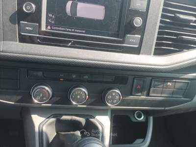 Volkswagen Transporter VIC T6.1 30 kombi M1 2.0 tdi 110cv Busines Bianco usata Pisa