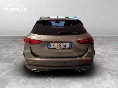 Mercedes-Benz GLA 200 D Premium 8G-DCT Grigio usata Lucca