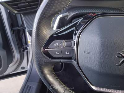 Peugeot 2008 1.2 PureTech GT Line EAT Grigio usata Lucca