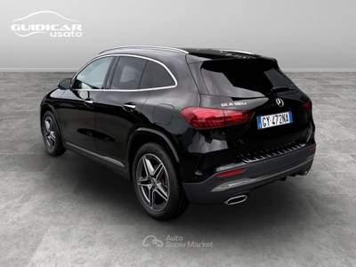 Mercedes-Benz GLA 180 D AMG Line Advanced Plus 8G-DCT Nero usata Lucca