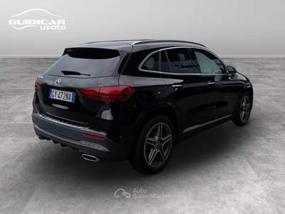Mercedes-Benz GLA 180 D AMG Line Advanced Plus 8G-DCT Nero usata Lucca
