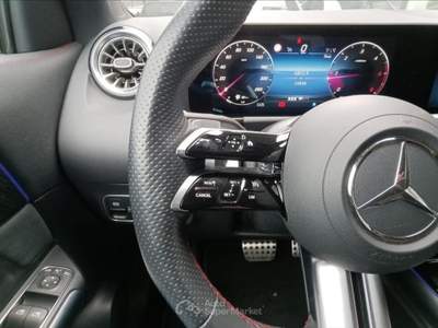 Mercedes-Benz GLA 180 D AMG Line Advanced Plus 8G-DCT Nero usata Lucca