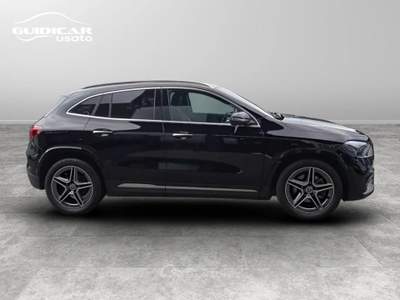 Mercedes-Benz GLA 180 D AMG Line Advanced Plus 8G-DCT Nero usata Lucca