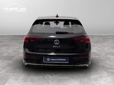 Volkswagen Golf 2.0 TDI SCR Life DSG Nero usata Lucca