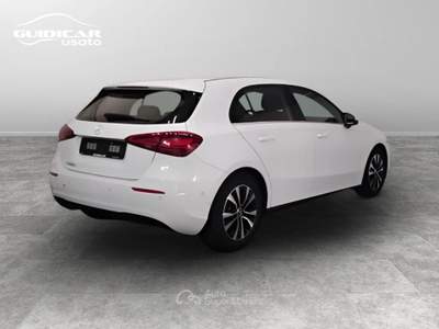 Mercedes-Benz Classe A 180 D Advanced 8G-DCT Bianco usata Lucca