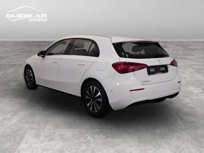 Mercedes-Benz Classe A 180 D Advanced 8G-DCT Bianco usata Lucca