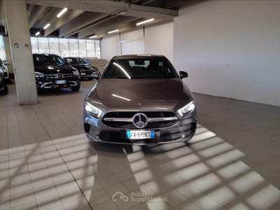 Mercedes-Benz Classe A 180 D Business Extra 7G-DCT Grigio usata Lucca