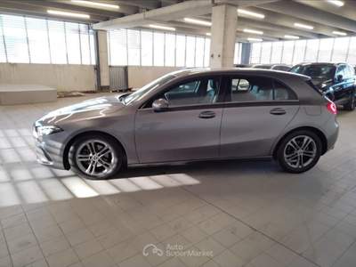 Mercedes-Benz Classe A 180 D Business Extra 7G-DCT Grigio usata Lucca