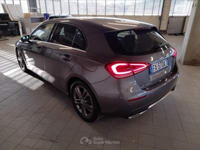 Mercedes-Benz Classe A 180 D Business Extra 7G-DCT Grigio usata Lucca