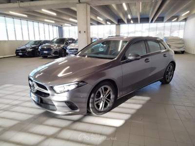Mercedes-Benz Classe A 180 D Business Extra 7G-DCT Grigio usata Lucca