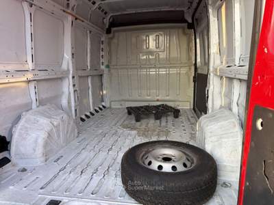 Fiat Ducato 35 2.2 Mjt 160CV PM-TM Furgone Rosso usata Imola