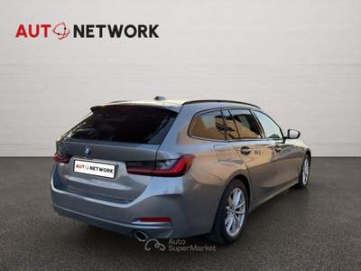 BMW Serie 3 320d d 48V Touring Business Advantage Grigio usata Imola