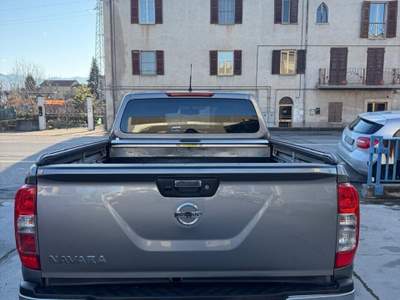 Nissan Navara 4WD King Cab Acenta Grigio usata Mondovì