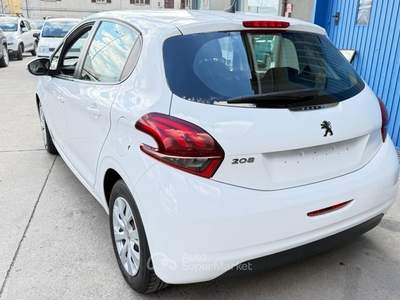 Peugeot 208 S&S 5 porte Active Bianco usata Mondovì