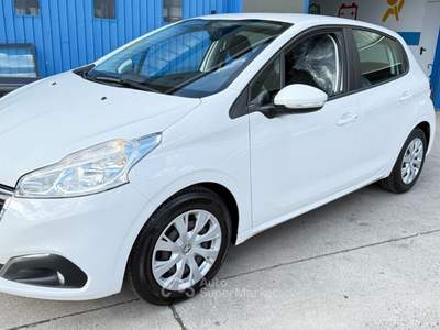 Peugeot 208 S&S 5 porte Active Bianco usata Mondovì
