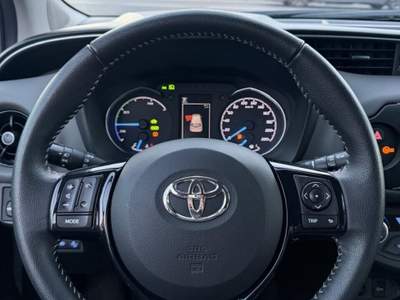 Toyota Yaris 5 porte Cool Bianco usata Mondovì